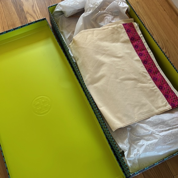 TORY BURCH LILA EMBROIDERED OVER-THE-KNEE SCRUNCH BOOT SIZE 7 *NEW* - Picture 8 of 9